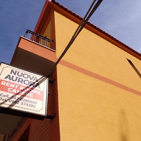 Nuova Aurora Rent Rooms Рокалумера Екстериор снимка