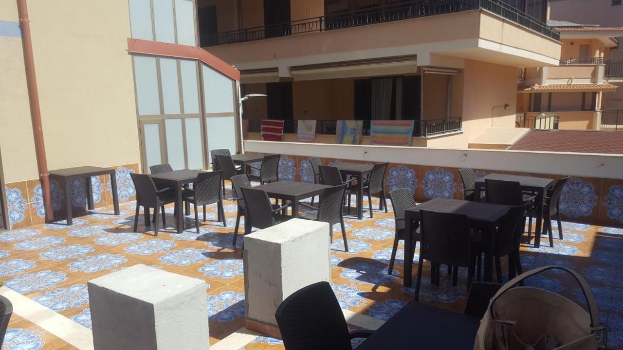 Nuova Aurora Rent Rooms Рокалумера Екстериор снимка