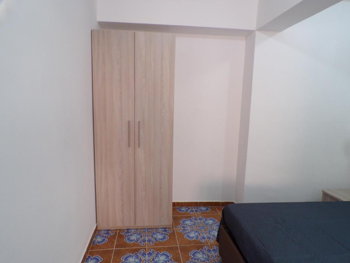 Nuova Aurora Rent Rooms Рокалумера Екстериор снимка