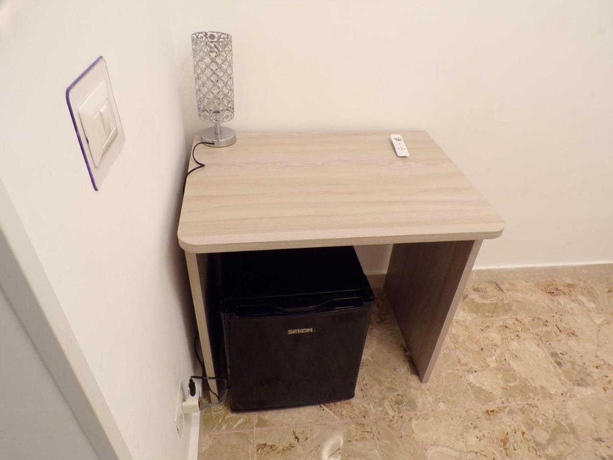 Nuova Aurora Rent Rooms Рокалумера Екстериор снимка