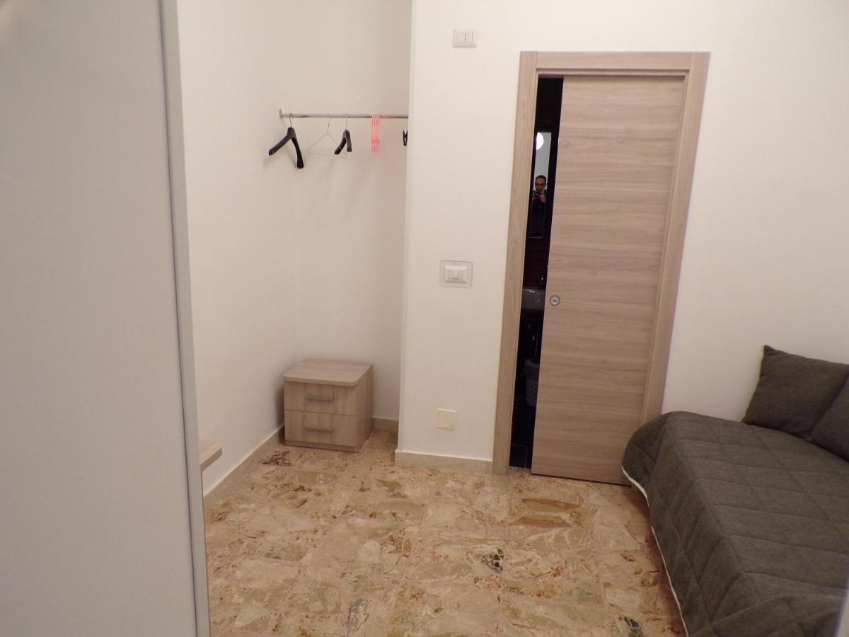 Nuova Aurora Rent Rooms Рокалумера Екстериор снимка